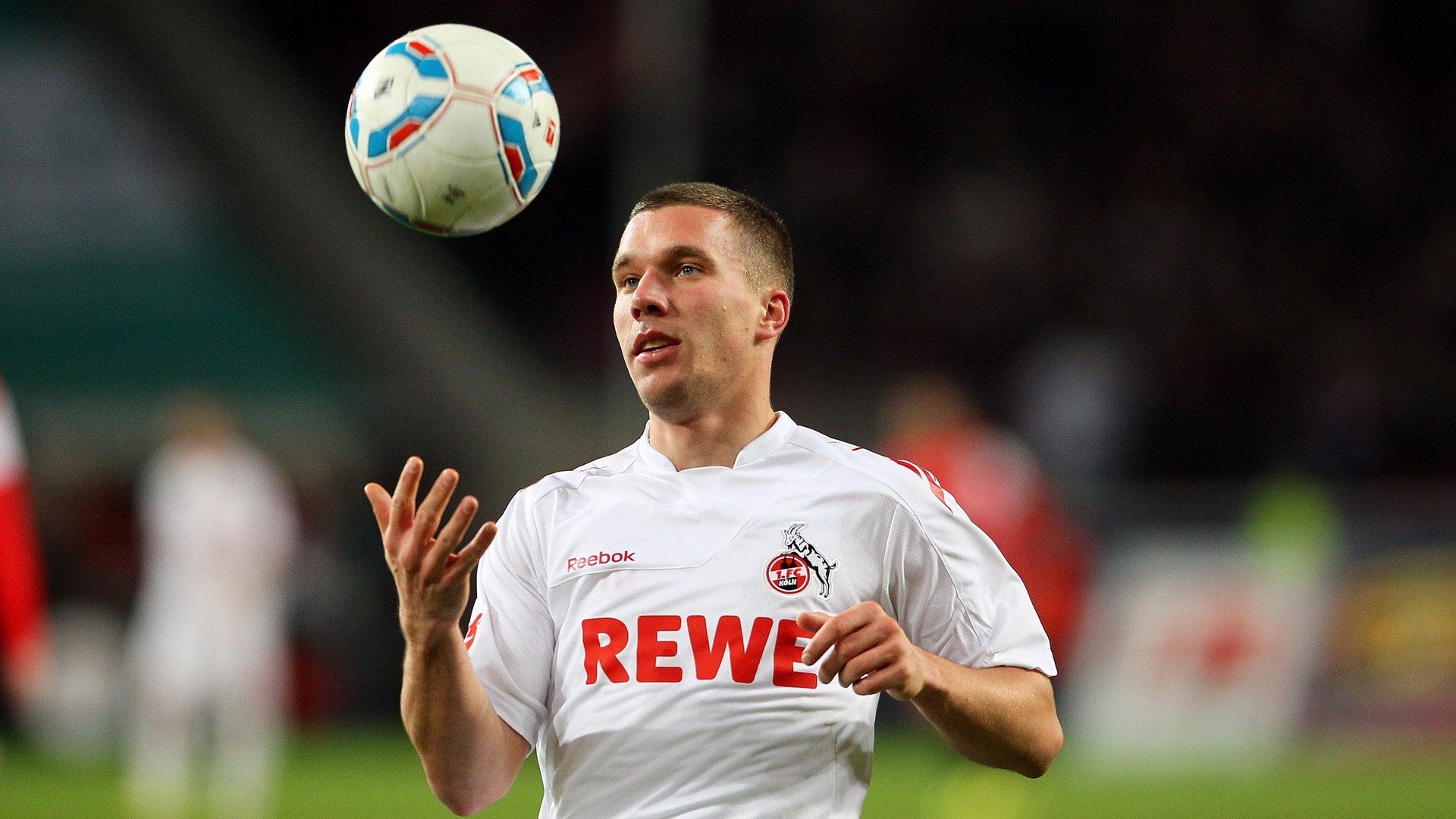 《ApexLegends》天空之城:新战场开启,巧布兵阵迎战巅峰对决